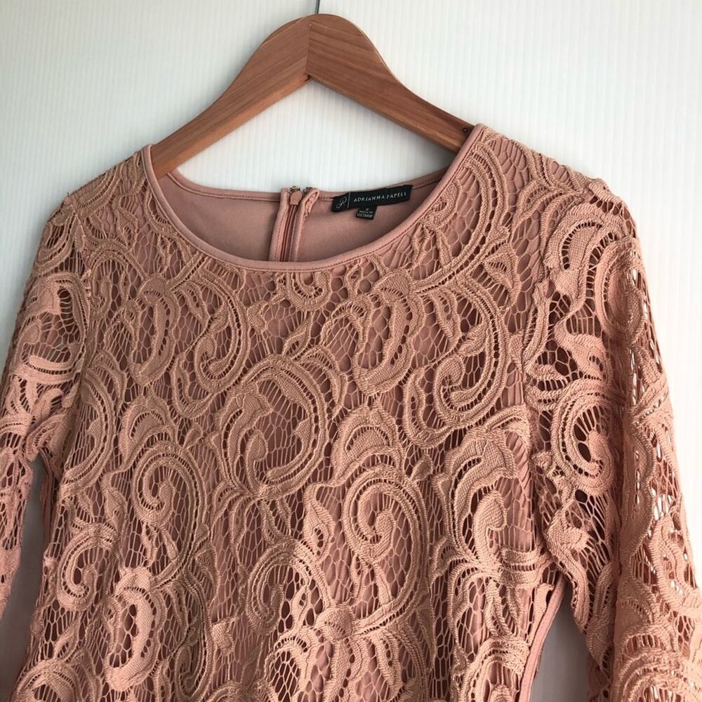 Adrianna Papell lace top 3/4 length sleeves - Picture 3 of 12